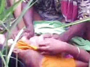 लैटिना मुर्गा और सेक ...