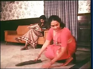 छोटी लड़की मोटे तौर  ...