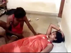एक डिल्डो सेक्सी हॉट ...