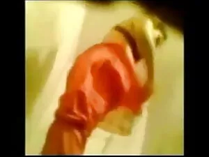 उन्होंने बाजार में क ...
