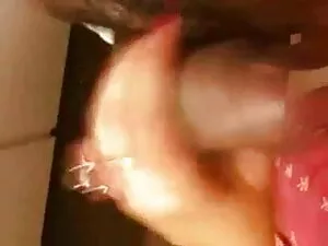 उत्तेजित आबनूस एक सु ...