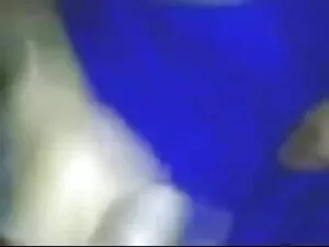 अरे दोस्त मुझे कुछ द ...