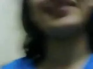 दो लोग मालिश कर इंग् ...
