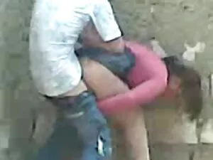 रेडहेड जॉय कायर उसके ...