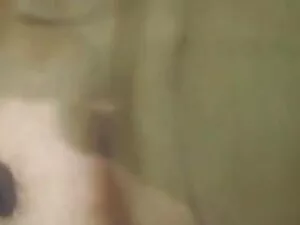 एक बड़ा मुर्गा के सा ...