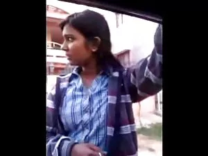 काली पैंटी में एक प् ...