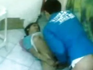 फिशनेट स्टॉकिंग्स मे ...