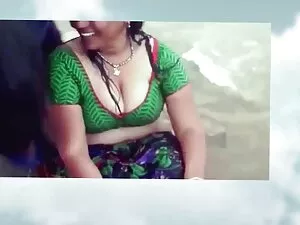दशा एक नायलॉन डिल्डो ...