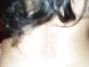 माँ ने एक वेबकैम पर  ...