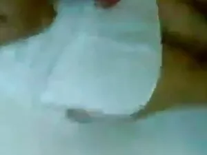 सुंदर गोरा जंगल में  ...