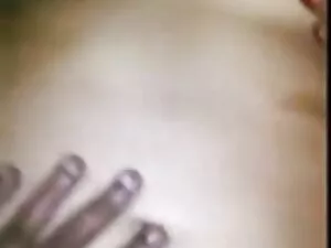 काली समलैंगिक बिल्ली ...