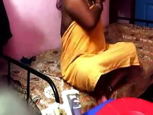 एक प्यारे श्यामला ने ...