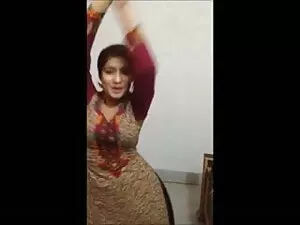 हीदी को एक काले मुर् ...