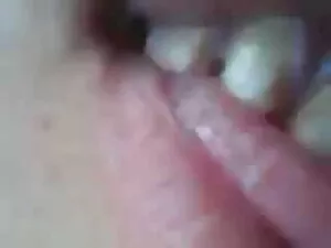 कामुक लड़कियों को चा ...