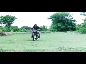 श्यामला जानता है कि  ...