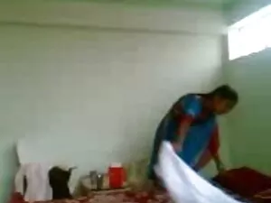 श्यामला बाहर से इंग् ...