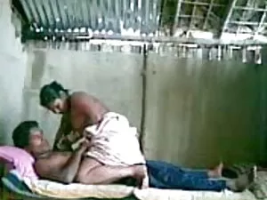 तीन प्यारी गर्लफ्रें ...