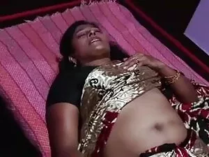 दुबली लड़की जूलिया ए ...